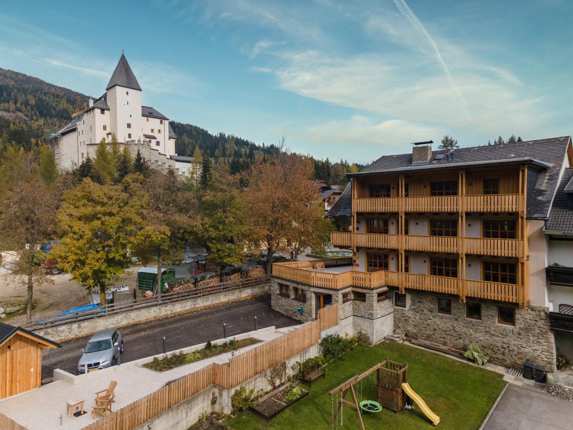 Burglodge Fischerkeusche Mauterndorf  Eksteriør billede