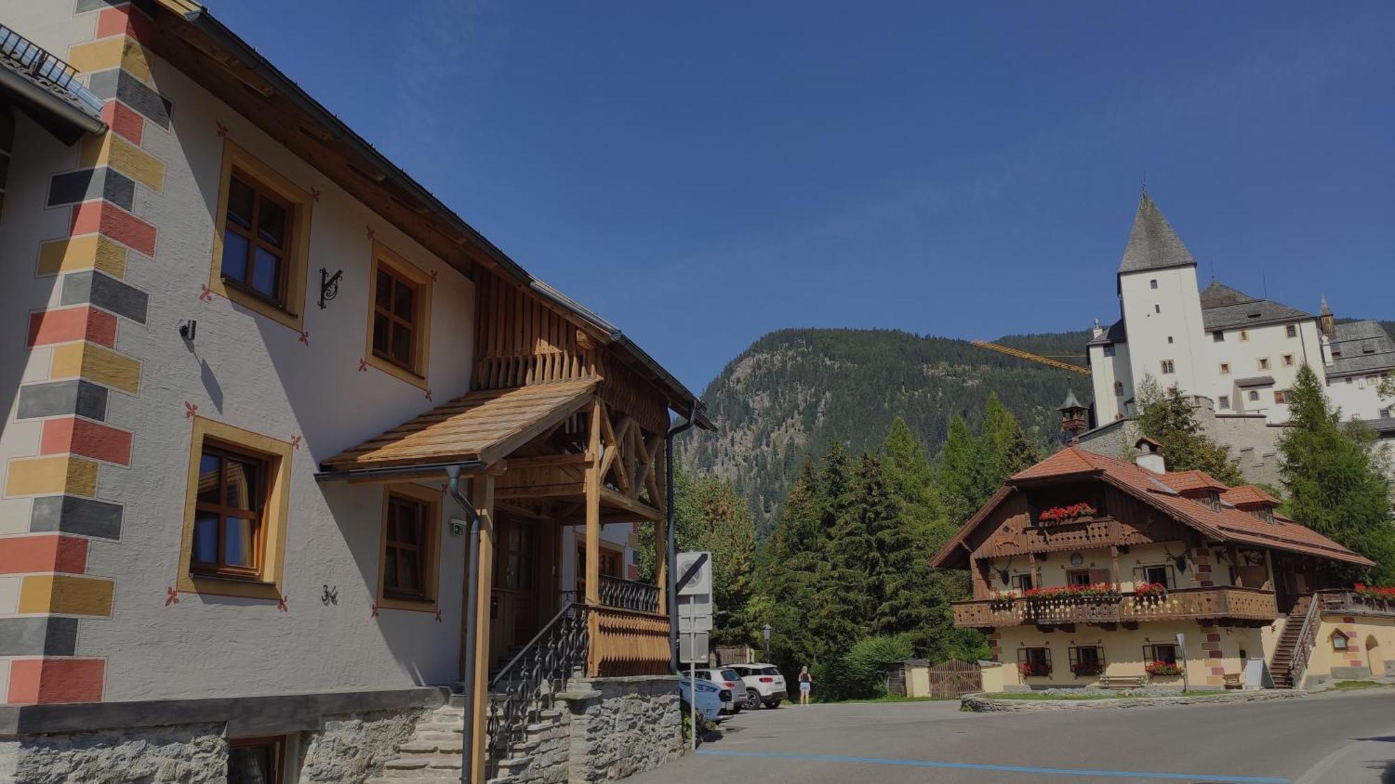 Burglodge Fischerkeusche Mauterndorf  Eksteriør billede